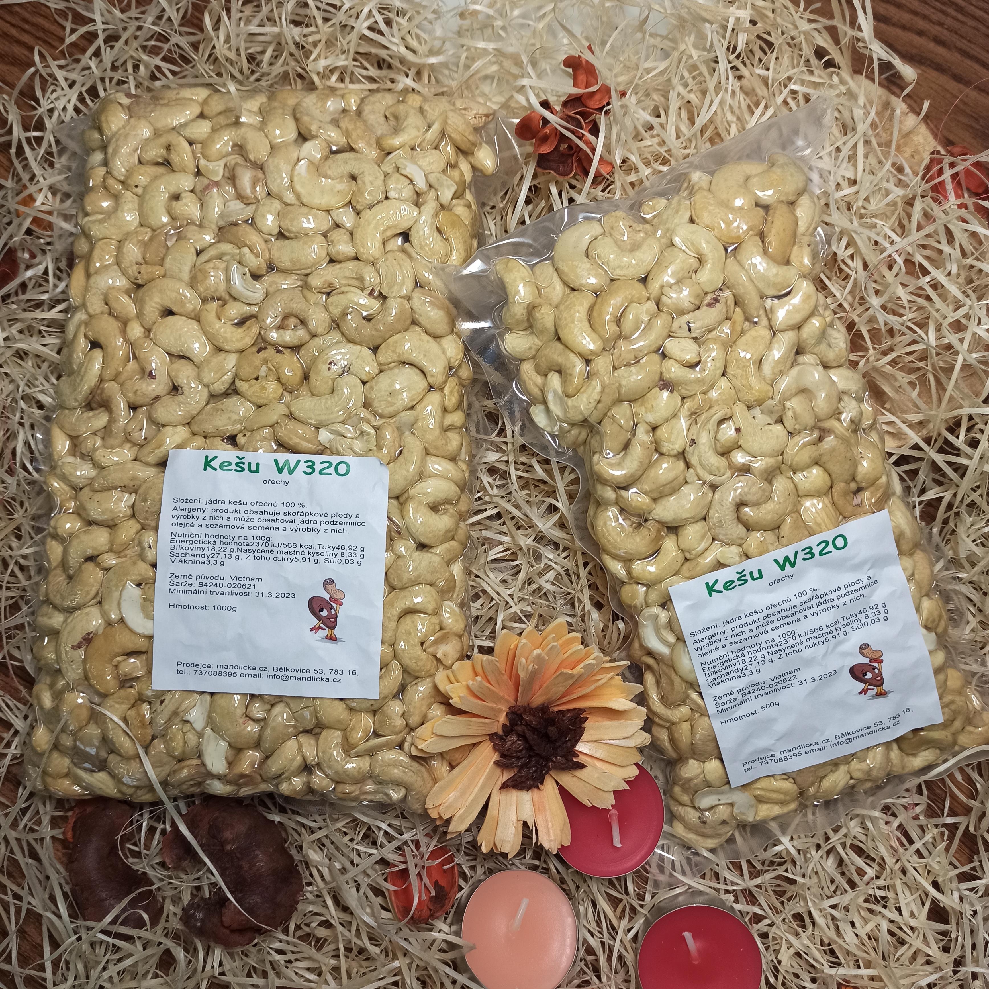 Kešu celé natural ww320 250g