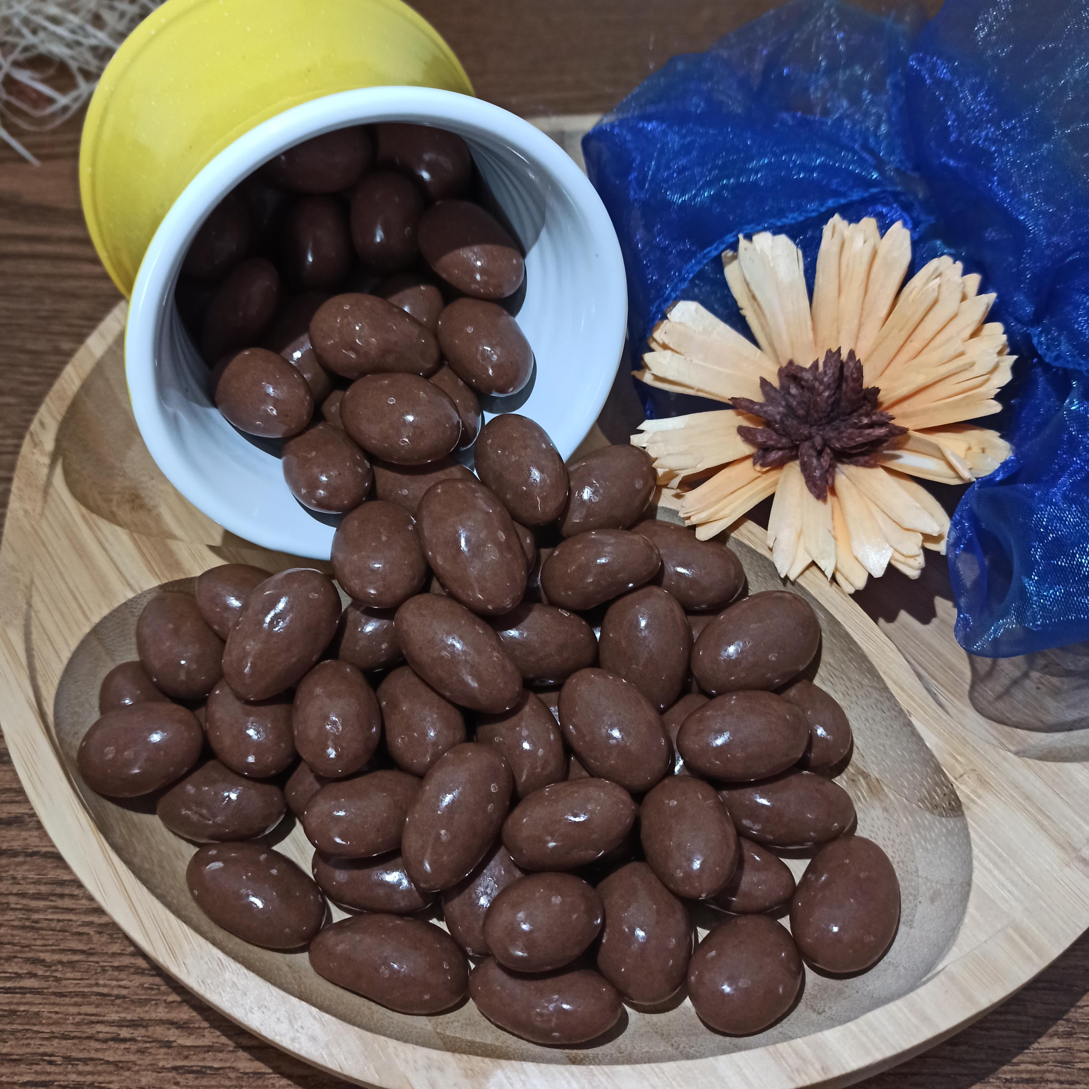 Mandle v polevě z mléčné čokolády 250g