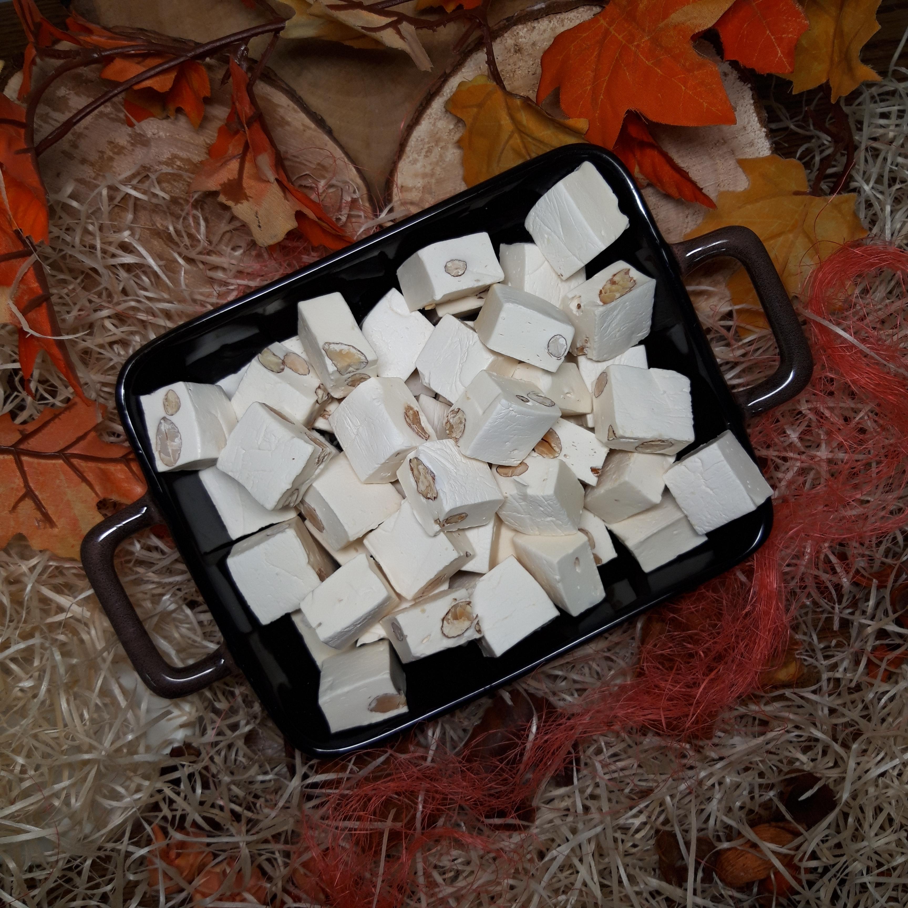 Nugát s mandlemi 250g (turecký med)